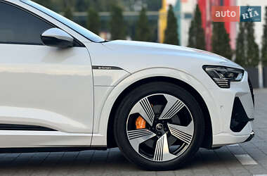 Внедорожник / Кроссовер Audi e-tron Sportback 2022 в 