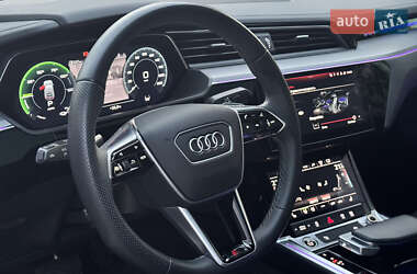 Внедорожник / Кроссовер Audi e-tron Sportback 2022 в 