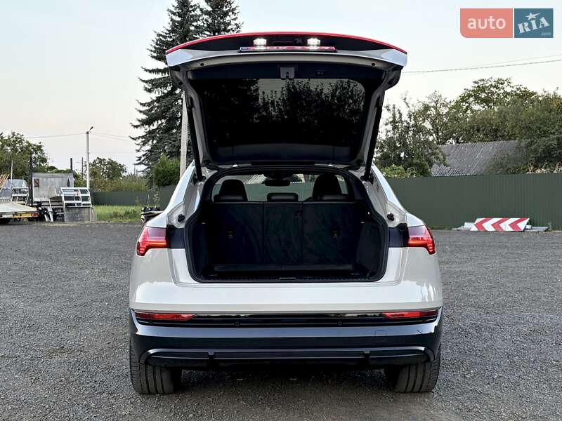 Внедорожник / Кроссовер Audi e-tron Sportback 2022 в Киеве