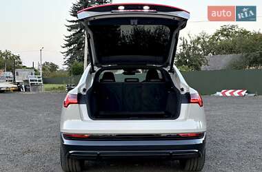 Внедорожник / Кроссовер Audi e-tron Sportback 2022 в 