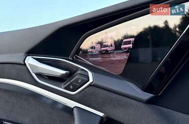 Внедорожник / Кроссовер Audi e-tron Sportback 2022 в 