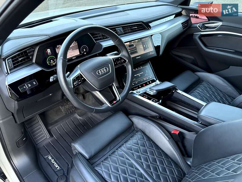 Внедорожник / Кроссовер Audi e-tron Sportback 2022 в Киеве