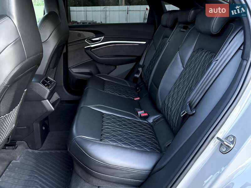 Внедорожник / Кроссовер Audi e-tron Sportback 2022 в Киеве