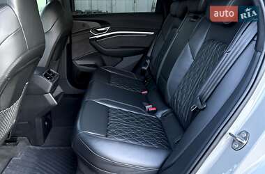 Внедорожник / Кроссовер Audi e-tron Sportback 2022 в 