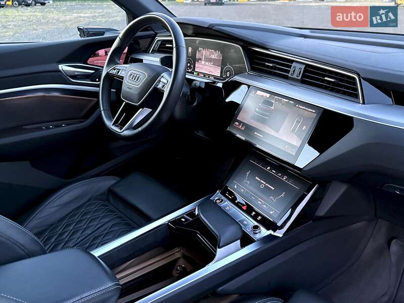 Внедорожник / Кроссовер Audi e-tron Sportback 2022 в Киеве