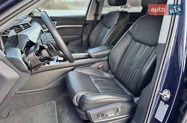 Внедорожник / Кроссовер Audi e-tron Sportback 2021 в 