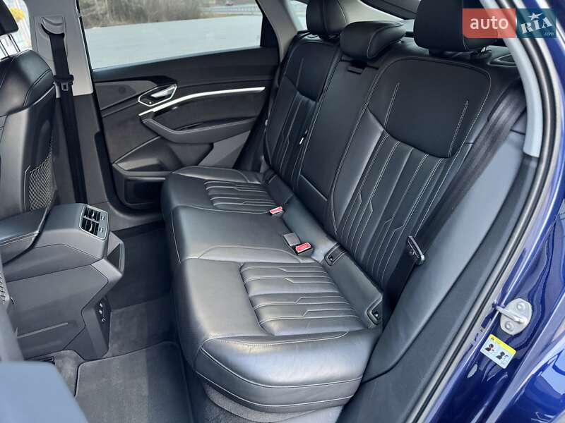 Внедорожник / Кроссовер Audi e-tron Sportback 2021 в Тернополе