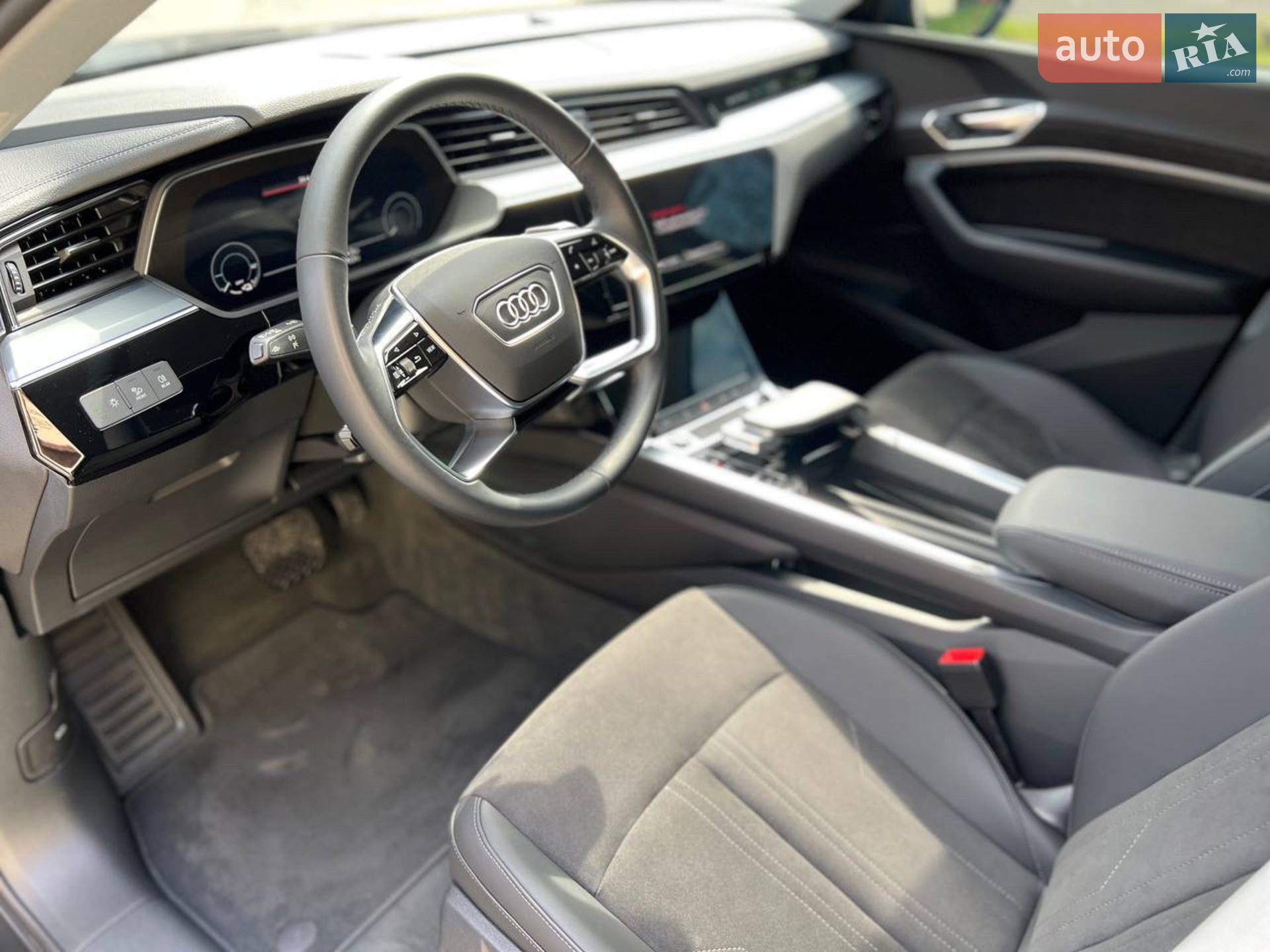 2022 Audi e-tron Sportback - мініатюра 17
