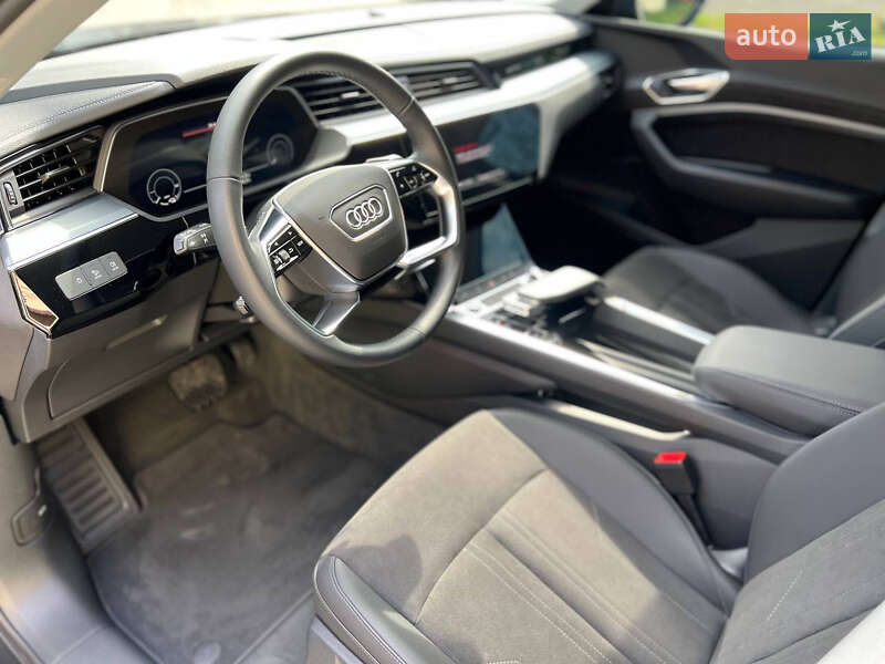 Внедорожник / Кроссовер Audi e-tron Sportback 2022 в Днепре фото 17 Внедорожник / Кроссовер Audi e-tron Sportback 2022 в Днепре