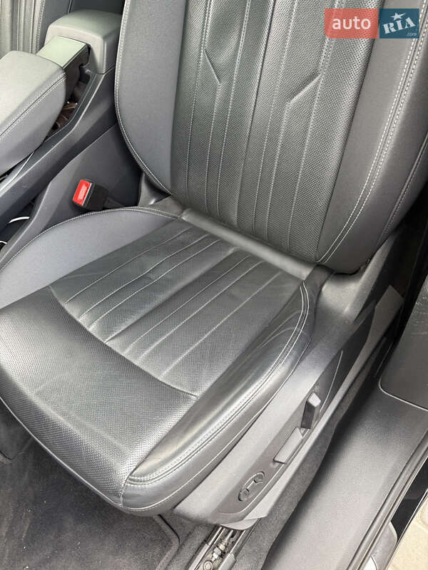 Позашляховик / Кросовер Audi e-tron Sportback 2020 в Дніпрі