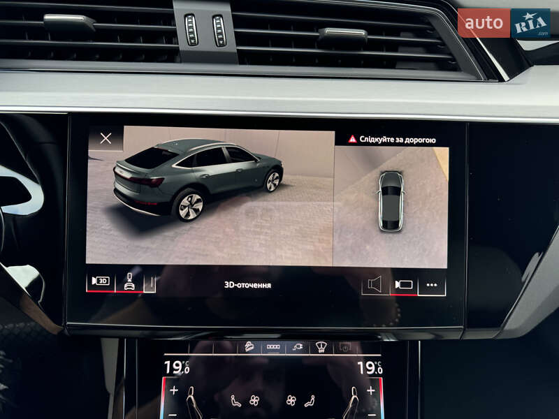 Позашляховик / Кросовер Audi e-tron Sportback 2021 в Мукачевому