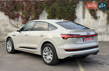 Внедорожник / Кроссовер Audi e-tron Sportback 2021 в 