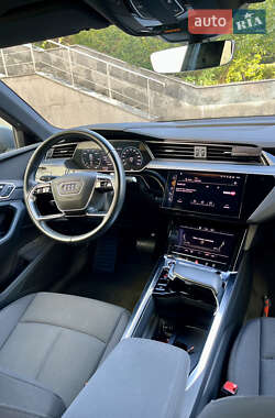 Внедорожник / Кроссовер Audi e-tron Sportback 2020 в 