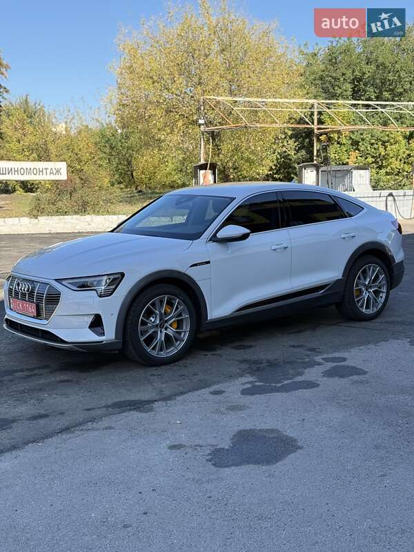 Внедорожник / Кроссовер Audi e-tron Sportback 2022 в Харькове