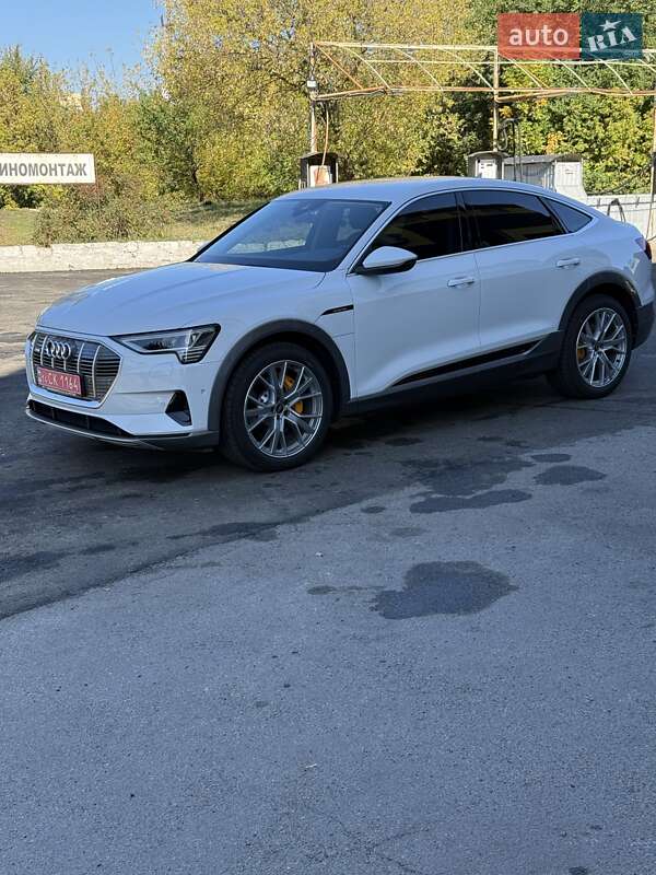 Внедорожник / Кроссовер Audi e-tron Sportback 2022 в Харькове