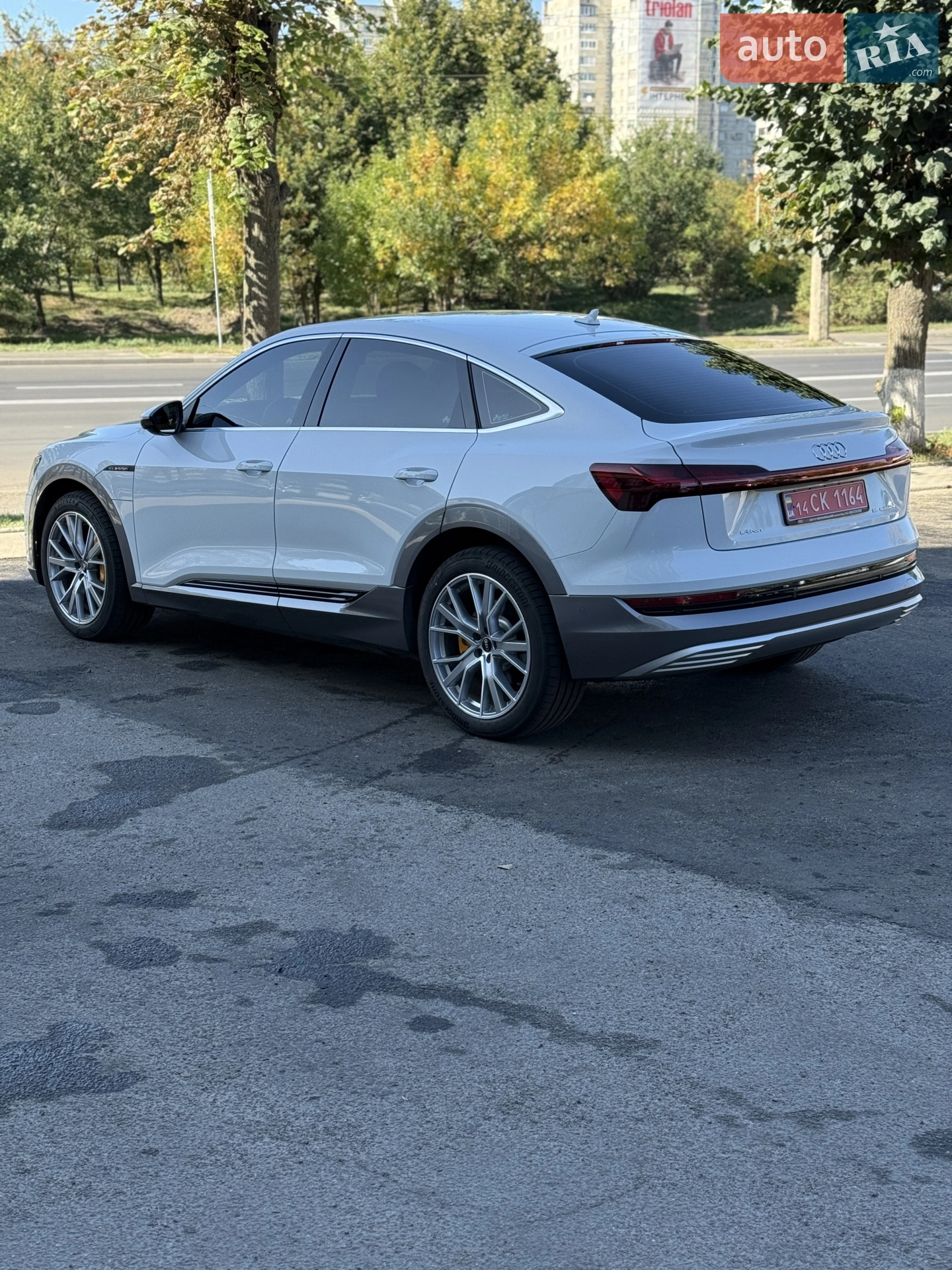 2022 Audi e-tron Sportback - мініатюра 8
