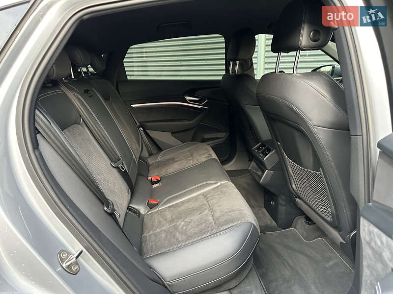 Внедорожник / Кроссовер Audi e-tron Sportback 2021 в Ровно