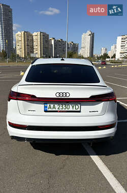 Внедорожник / Кроссовер Audi e-tron Sportback 2021 в 