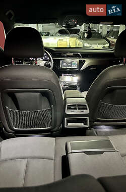 Внедорожник / Кроссовер Audi e-tron Sportback 2020 в 