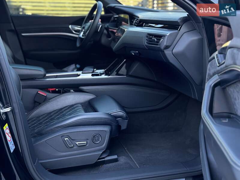 Внедорожник / Кроссовер Audi e-tron Sportback 2020 в Киеве фото 57 Внедорожник / Кроссовер Audi e-tron Sportback 2020 в Киеве