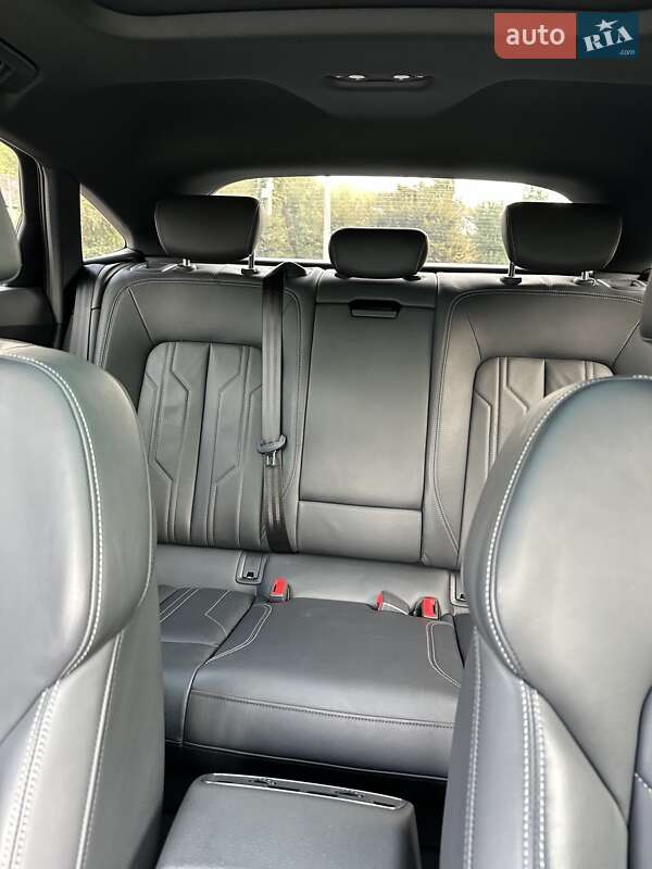 Позашляховик / Кросовер Audi e-tron Sportback 2020 в Львові фото 19 Позашляховик / Кросовер Audi e-tron Sportback 2020 в Львові