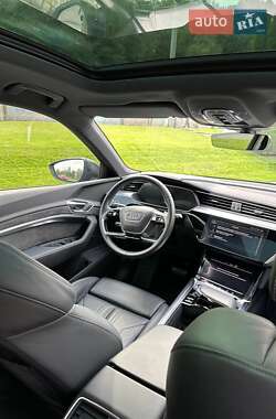 Внедорожник / Кроссовер Audi e-tron Sportback 2020 в 