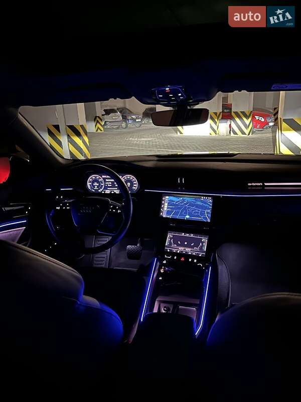 Позашляховик / Кросовер Audi e-tron Sportback 2020 в Львові фото 26 Позашляховик / Кросовер Audi e-tron Sportback 2020 в Львові