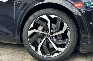 Внедорожник / Кроссовер Audi e-tron Sportback 2021 в 