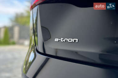 Внедорожник / Кроссовер Audi e-tron Sportback 2021 в 