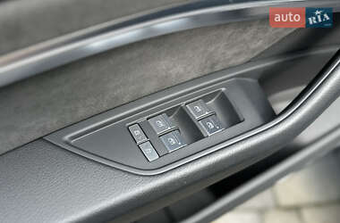 Внедорожник / Кроссовер Audi e-tron Sportback 2021 в 