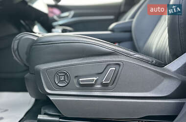Внедорожник / Кроссовер Audi e-tron Sportback 2021 в 