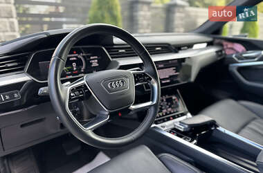 Внедорожник / Кроссовер Audi e-tron Sportback 2021 в 