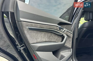 Внедорожник / Кроссовер Audi e-tron Sportback 2021 в 