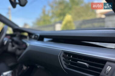 Внедорожник / Кроссовер Audi e-tron Sportback 2021 в 