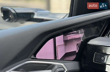 Внедорожник / Кроссовер Audi e-tron Sportback 2021 в 