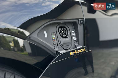 Внедорожник / Кроссовер Audi e-tron Sportback 2021 в 