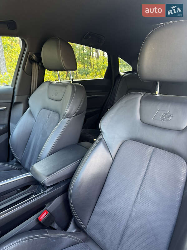 Позашляховик / Кросовер Audi e-tron Sportback 2021 в Києві фото 18 Позашляховик / Кросовер Audi e-tron Sportback 2021 в Києві