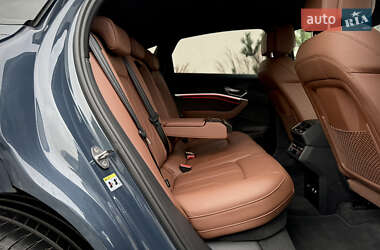 Внедорожник / Кроссовер Audi e-tron Sportback 2022 в 