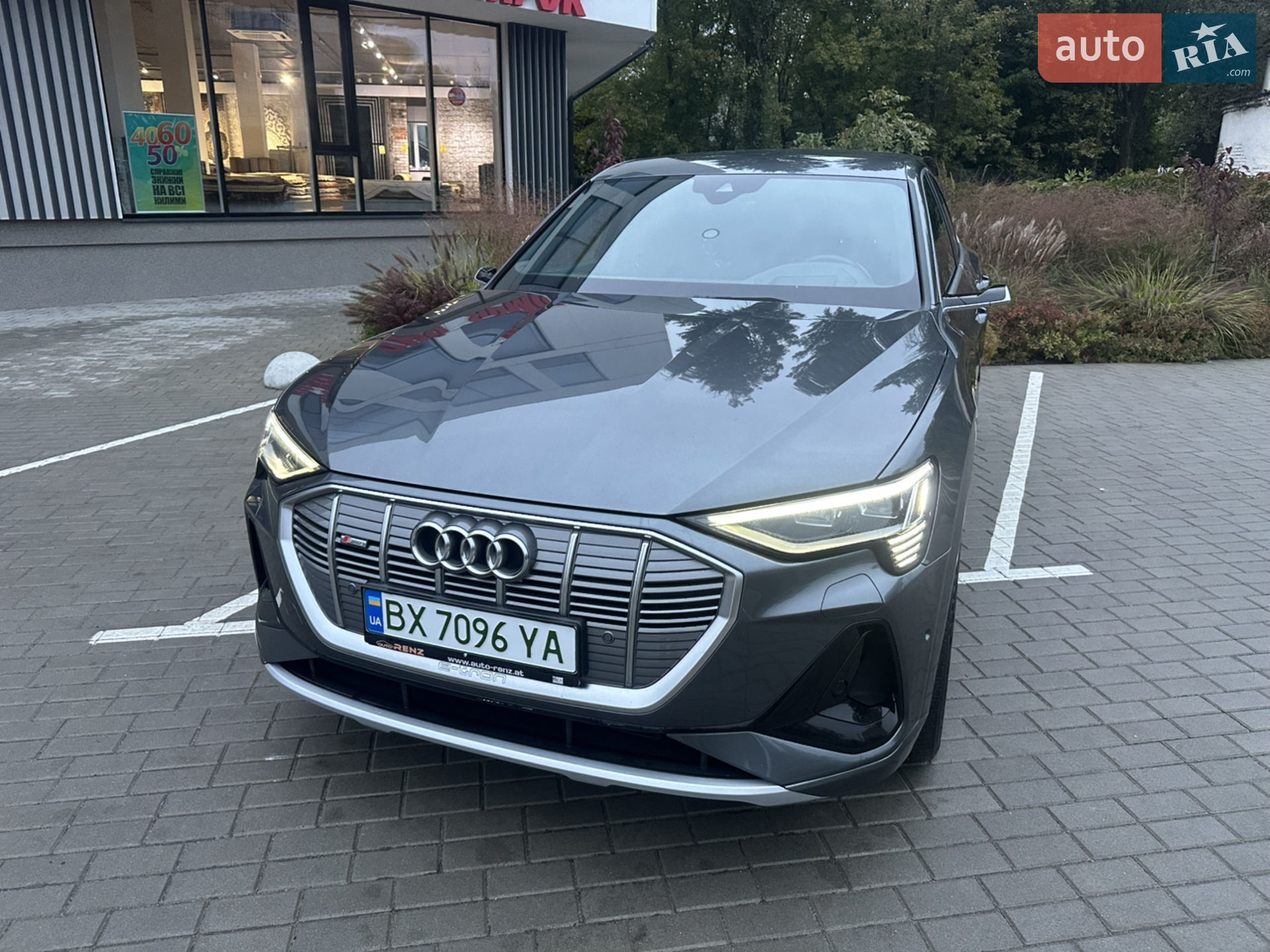 2020 Audi e-tron Sportback - мініатюра 4