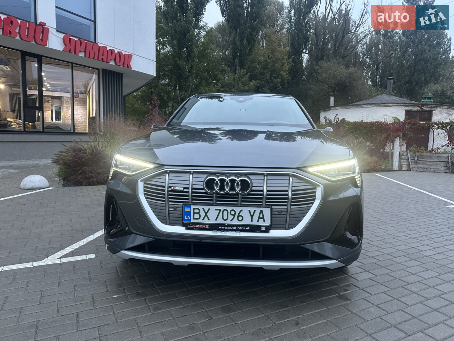 2020 Audi e-tron Sportback - мініатюра 5
