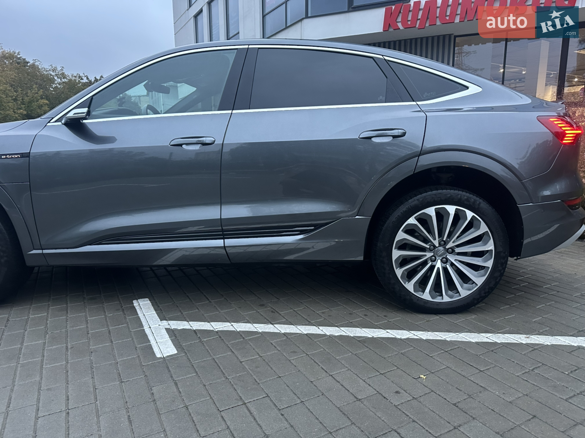 2020 Audi e-tron Sportback - мініатюра 20