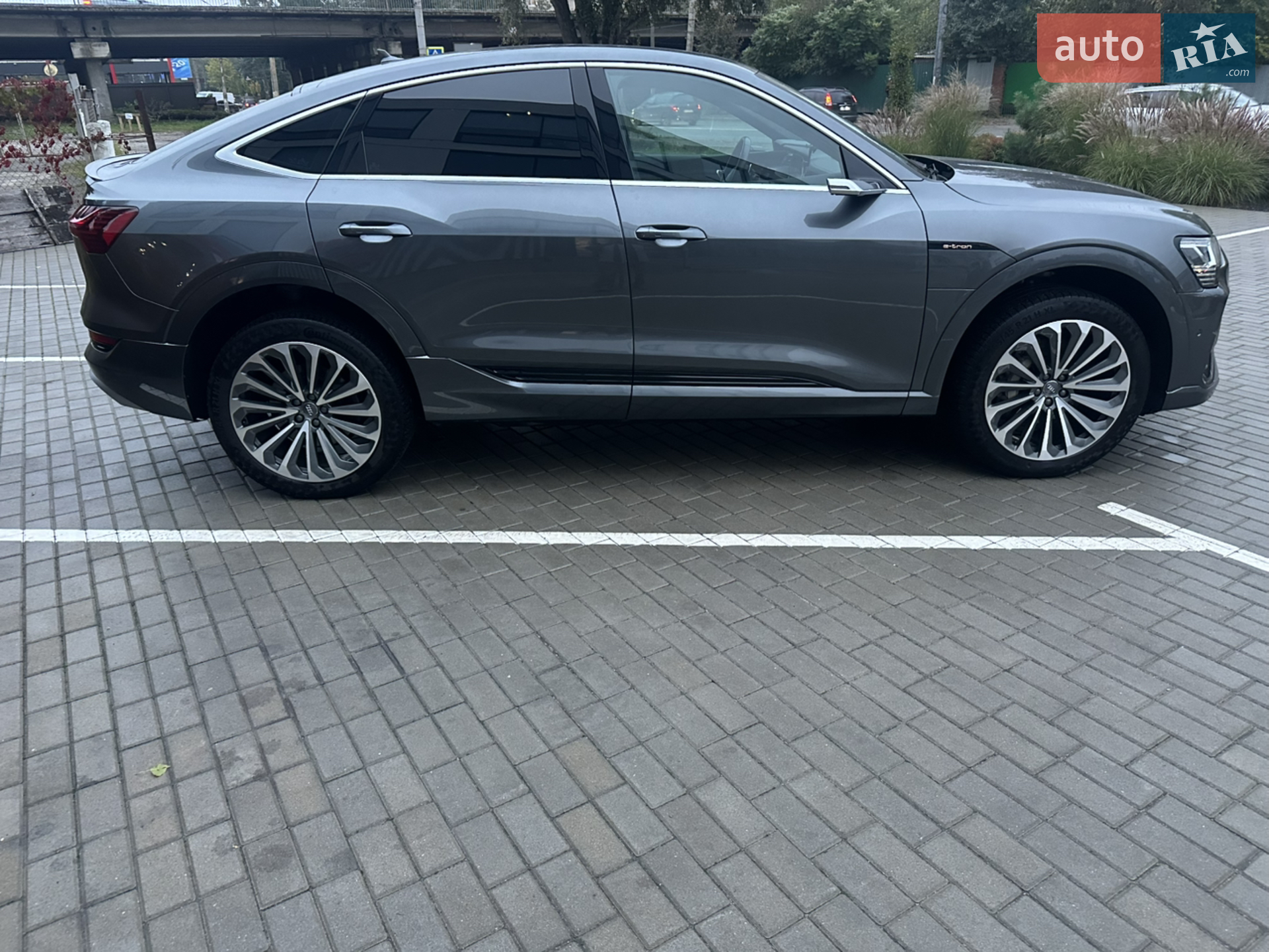2020 Audi e-tron Sportback - мініатюра 18
