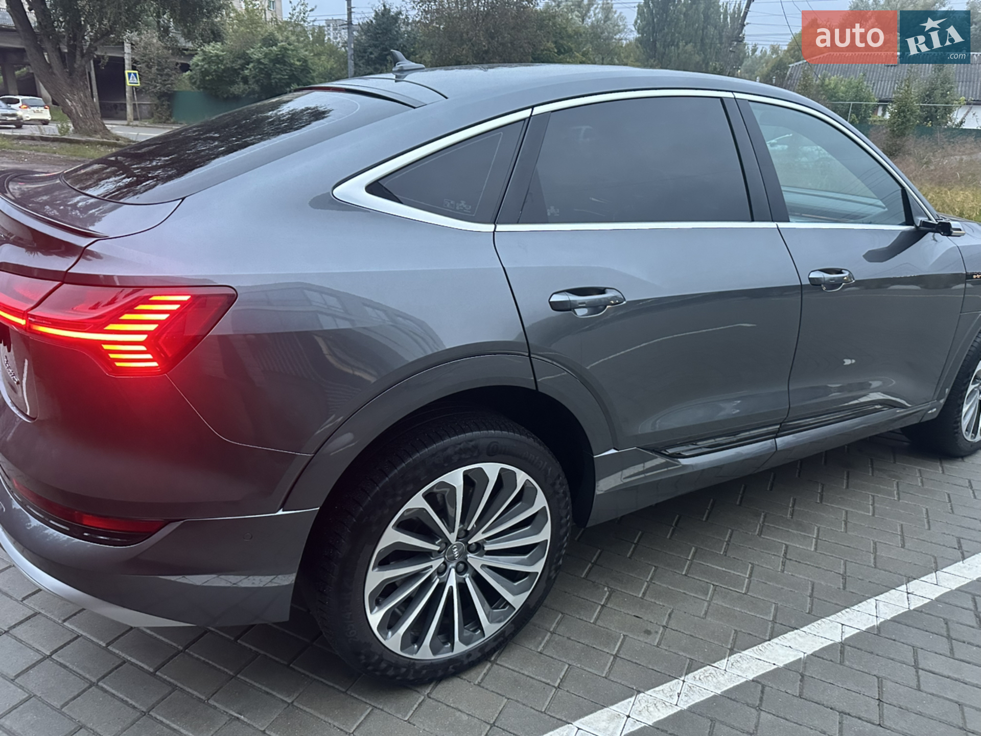 2020 Audi e-tron Sportback - мініатюра 25