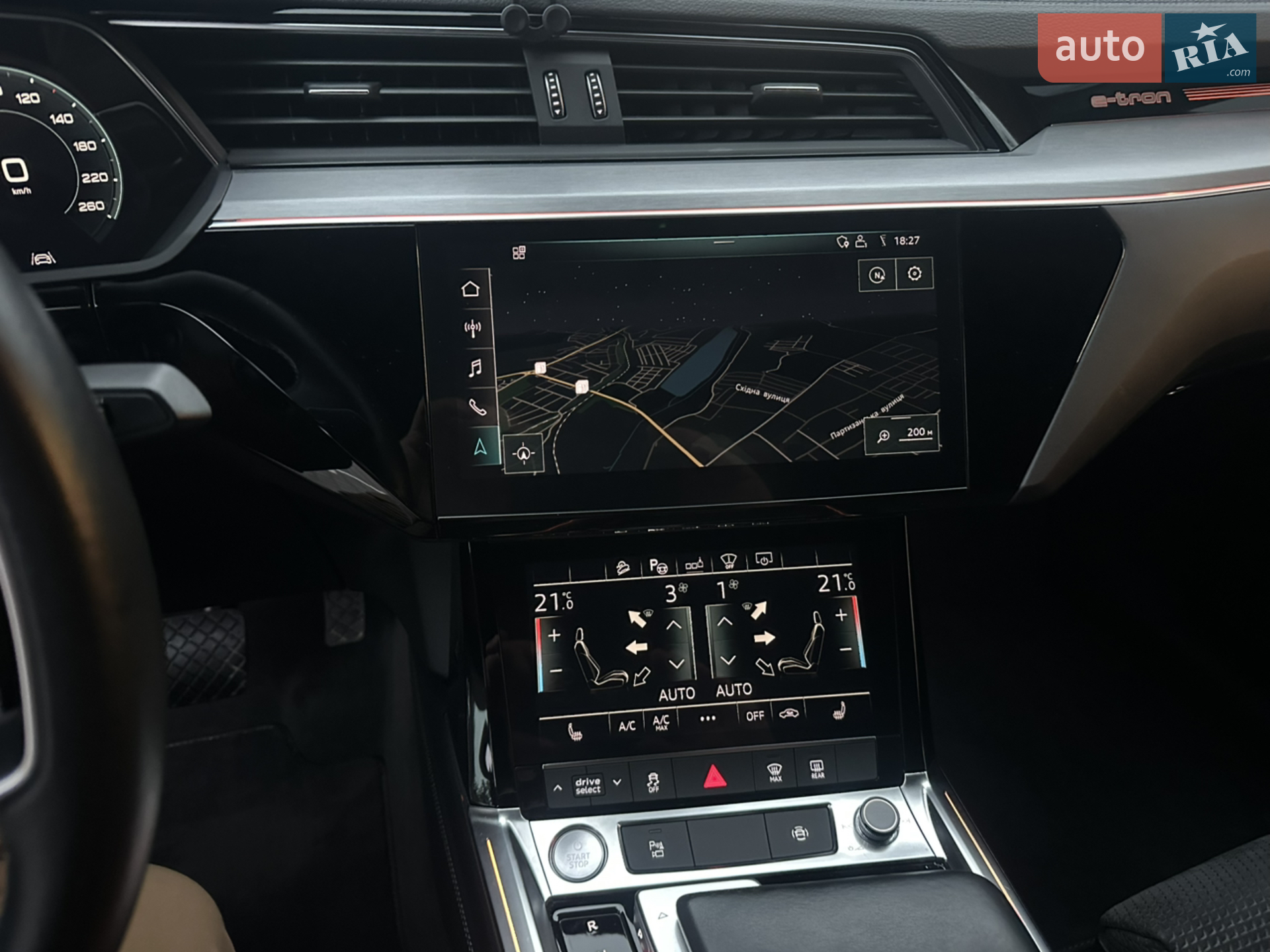 2020 Audi e-tron Sportback - мініатюра 39
