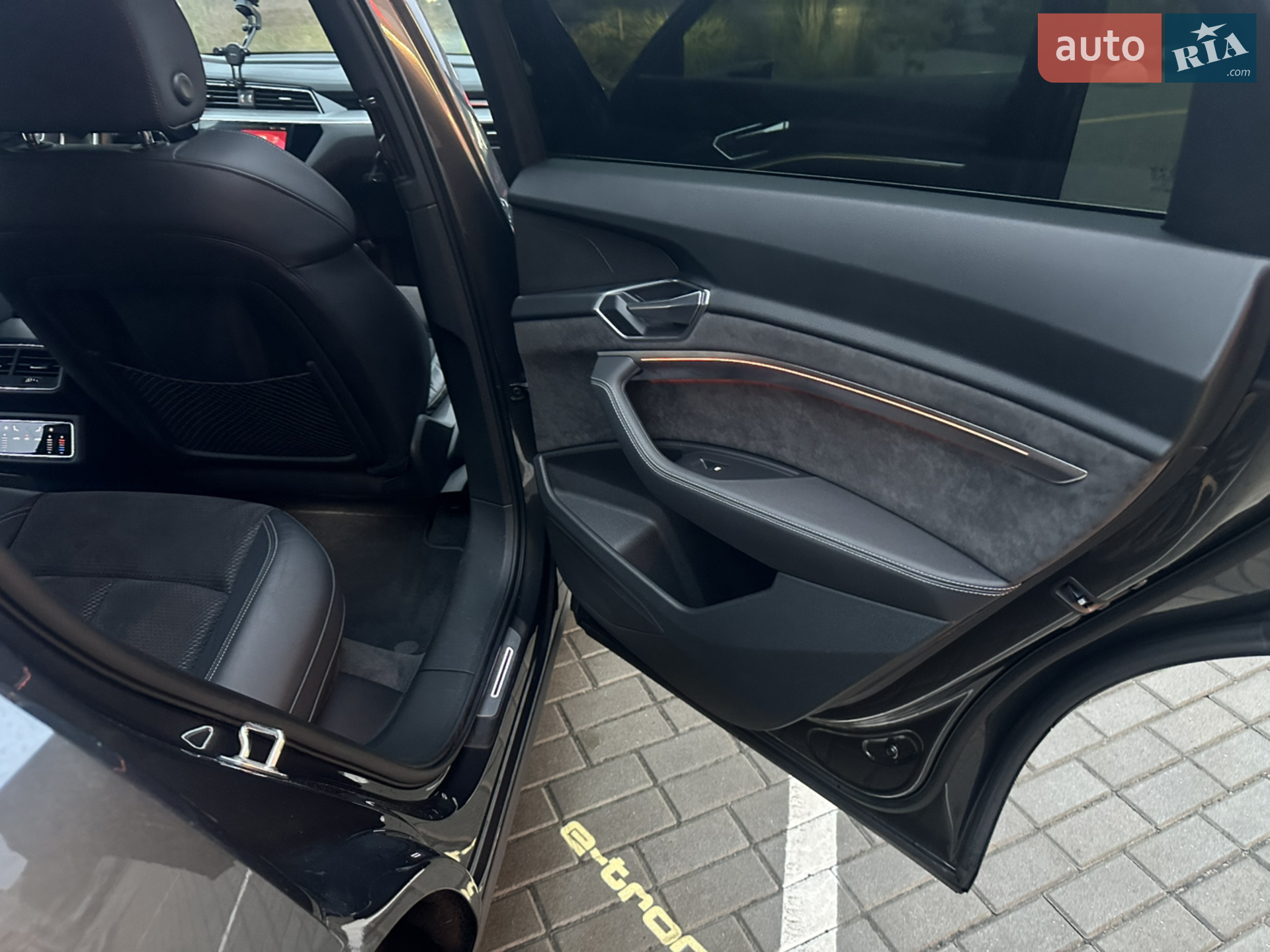 2020 Audi e-tron Sportback - мініатюра 43