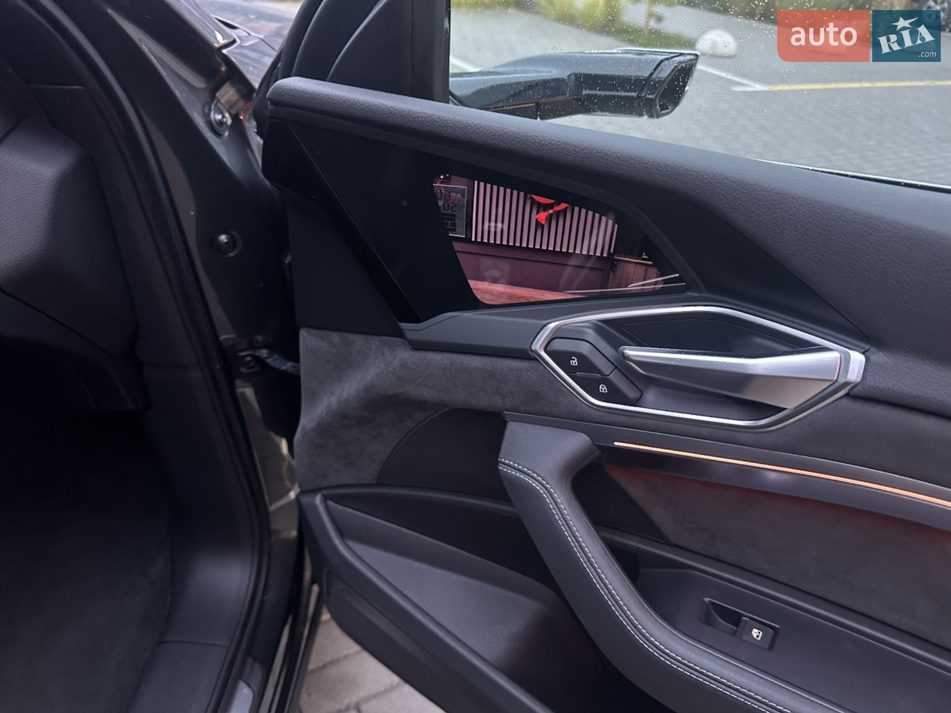 2020 Audi e-tron Sportback - мініатюра 46