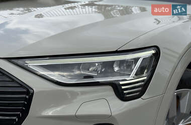 Внедорожник / Кроссовер Audi e-tron Sportback 2021 в 