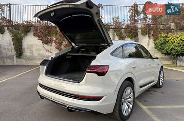 Внедорожник / Кроссовер Audi e-tron Sportback 2021 в 