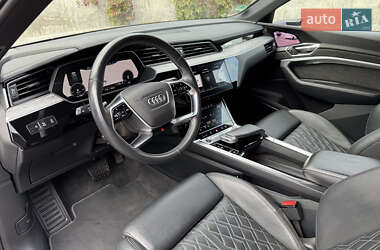 Внедорожник / Кроссовер Audi e-tron Sportback 2021 в 