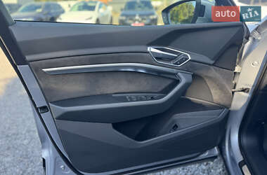Внедорожник / Кроссовер Audi e-tron Sportback 2020 в 